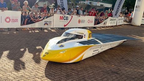 Deutsches Team bei Solarauto-Rennen in Australien vorne