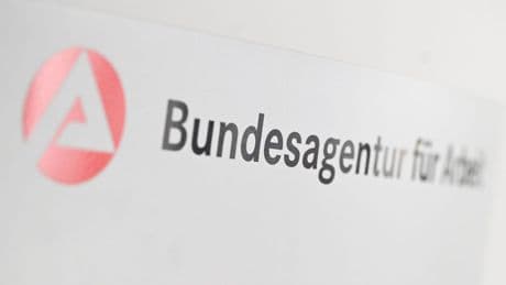 Arbeitsmarkt: Arbeitslosigkeit geht kaum zurück