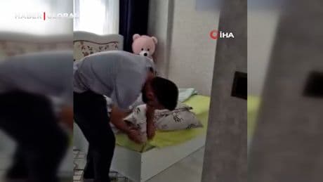 Diyarbakır'da kesinleşmiş hapis cezası bulunan zanlı baza altında böyle yakalandı