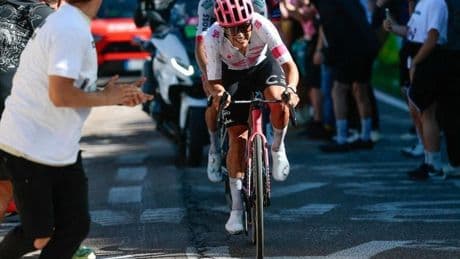 Richard Carapaz resetea el Giro
