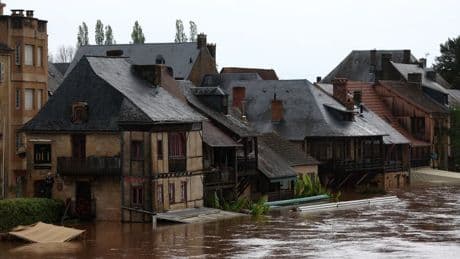 Crues dans le sud-ouest: inondations, pic, décrue... À quoi s'attendre dans les prochaines heures?