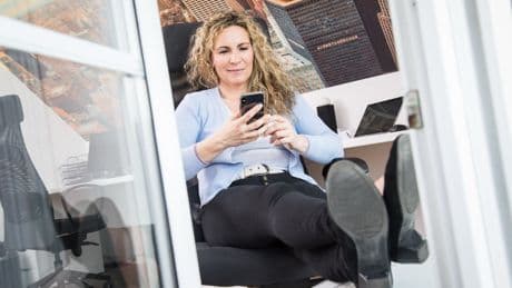 Klares Urteil zu Handy-Verträgen: Wichtige 24-Monate-Regel jetzt richterlich bestätigt