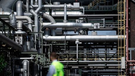 Industrie: Schwache Nachfrage bei Chemie- und Pharmabranche