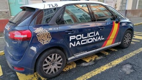 Varios hombres acorralan y violan a una joven en Ferrol