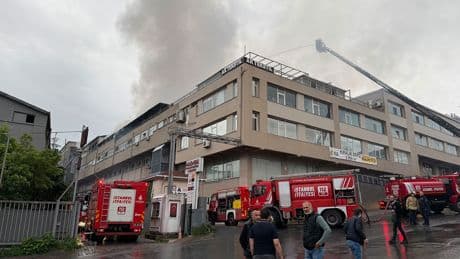 Eyüpsultan'da tekstil fabrikasında yangın