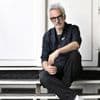 Vincent Delerm dessine la fresque du quotidien dans un nouvel album : "En écrivant sur les autres, on écrit aussi sur sa solitude à soi"