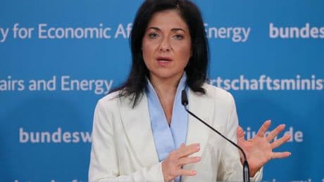Energie: Reiche will Förderung für private Solaranlagen überdenken
