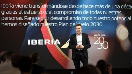 Iberia invertirá 6.000 millones en 10 años para hacer de Barajas un gran 'hub' europeo