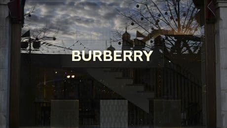 İngiliz Burberry 1700 kişiyi işten çıkarmayı planlıyor
