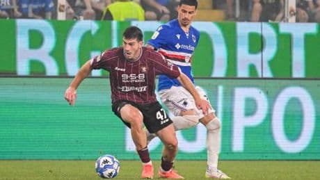 Salernitana, giocatori e staff in ospedale per intossicazione alimentare. La denuncia alla polizia