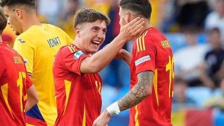 La Rojita remonta en tres minutos contra diez