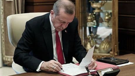 Cumhurbaşkanı Erdoğan'dan o isimlere yeni görev! Resmi Gazete'de yayımlandı