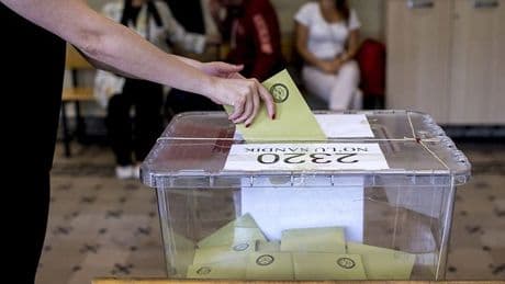 Son ankette çarpıcı sonuç: AKP geride kaldı fark giderek açılıyor