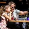 Vandaag nog buien en windstoten, vrijdag en zaterdag worden zomers met temperaturen tot 26 graden