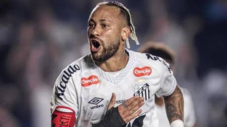 Neymar golle döndü