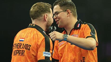 Van Veen en Noppert kloppen ook Hongarije: Oranje naar knock-outfase World Cup