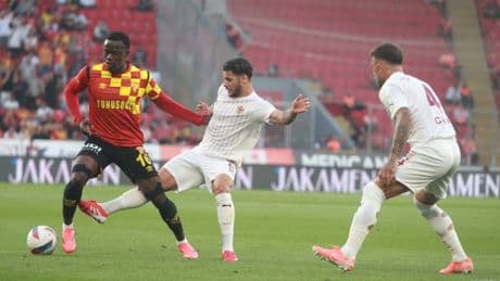 Göztepe'de Anthony Dennis'e teklif yağıyor