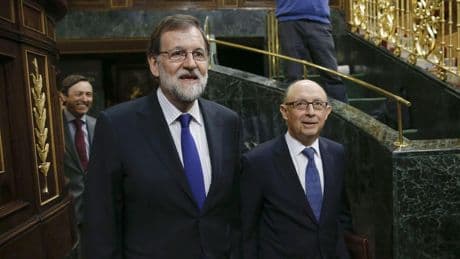 Un anónimo advirtió a Anticorrupción en 2017 de que la trama de Montoro se ampliaba a las grandes constructoras
