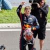 Verstappen houdt Piastri én Norris af in sprintrace