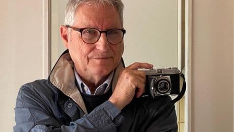José María Alguersuari, fotoperiodista y motero, 80 años: “Con la moto siempre se tienen 20 años, es mi pasión y una herramienta de salud”