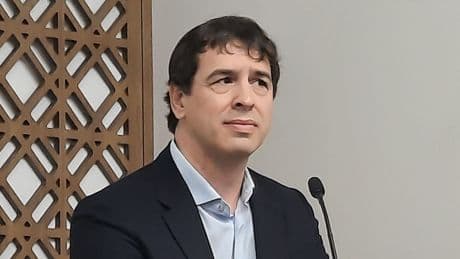 Mucho &quot;paripé&quot;, &quot;burdas resoluciones&quot; y una &quot;amistad íntima&quot;: qué hay detrás de la petición de cárcel para David Sánchez