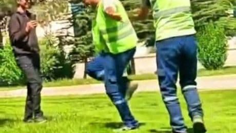 Temizlik görevlileri gülümsetti