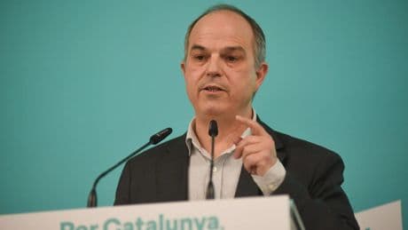 Turull se toma a &quot;broma&quot; la propuesta de Feijóo de sumarse a la moción de censura