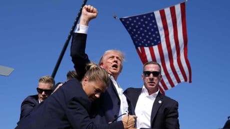 La mayoría de estadounidenses no cree que Dios planificara la victoria de Trump