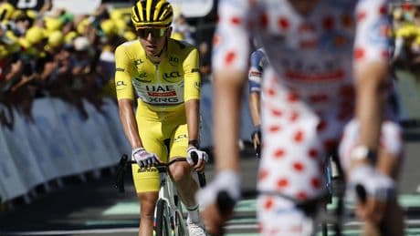 Live Tour de France: Mathieu van der Poel knijpt er meteen tussenuit met ploegmaat Jonas Rickaert