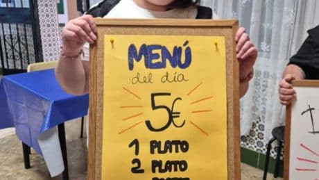 El bar de Málaga en el que puedes comer un menú con dos platos, postre y bebida por sólo 5 euros