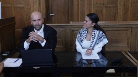 Yasemin Acar ist Gesicht der Juden-Hetze - Richter spricht Israel-Hasserin „Hochachtung“ aus