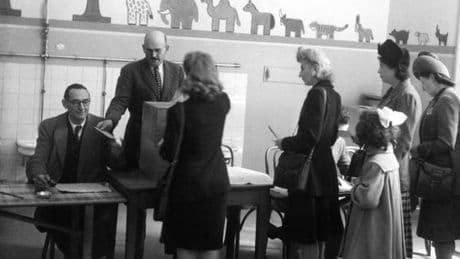Des Françaises qui ont voté pour la première fois, il y a 80 ans, se souviennent : « On égalait enfin les hommes. Ils avaient tous les droits, nous, on n’en avait aucun »