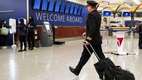 Airlines and planemakers warn that credit card legislation could end frequent-flier rewards