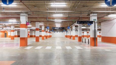 Reabre el parking subterráneo del centro comercial Bonaire, lugar de uno de los mayores bulos de la dana