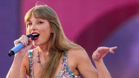 Taylor Swift kündigt überraschend neues Album an - im Podcast mit Travis Kelce