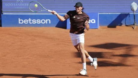 Darderi-De Jong live 6-4 1-1, finale Atp 250 Bastad: dove vederla in tv e streamig, orario, precedenti e percorsi dei due tennisti