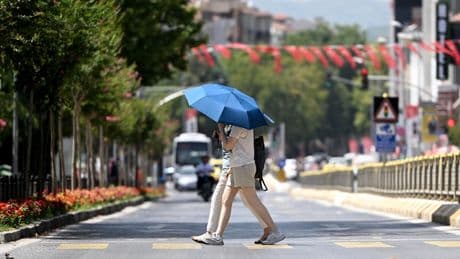 Meteoroloji uyardı, bu 36 şehrimizde 18 Ağustos Pazartesi günü hava sıcaklıkları çok yüksek!