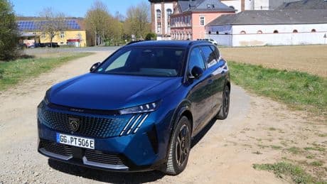 Testbericht: Peugeot E-5008: Was kann der neue Siebensitzer?