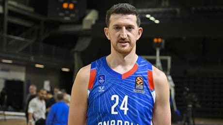 Anadolu Efes'te Ercan Osmani'nin sözleşmesi 2 yıl uzatıldı