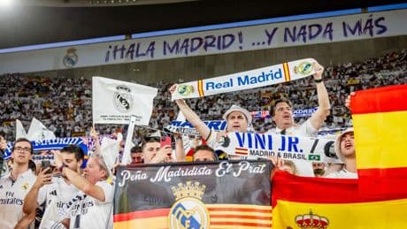 Real Madrid Fans Protest ‘Embarrassment’ Team Post-FC Barcelona Loss (VIDEO)