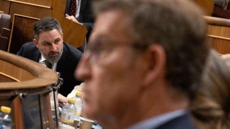 La tensión de PP y Vox por los aranceles no permea a la negociación de presupuestos en las CCAA