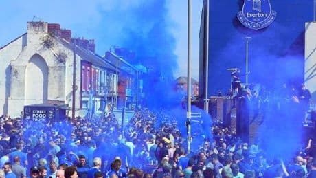 Liverpool pay classy tribute to Everton for Goodison Park finale - 'Stood with each other'