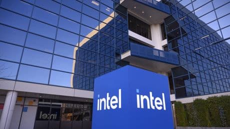 O resuelve cuanto antes estos cuatro grandes problemas o Intel estará condenada a un futuro muy oscuro