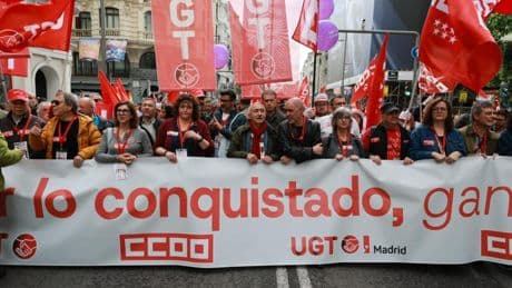 Los sindicatos instan a las fuerzas políticas a debatir la reducción de jornada