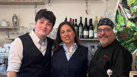 Scappano dopo la cena al ristorante, rintracciati con la chat dei commercianti