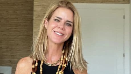 El descuido de Amelia Bono en un &#039;selfie&#039; que despierta un debate en redes: &quot;¿Un preservativo?