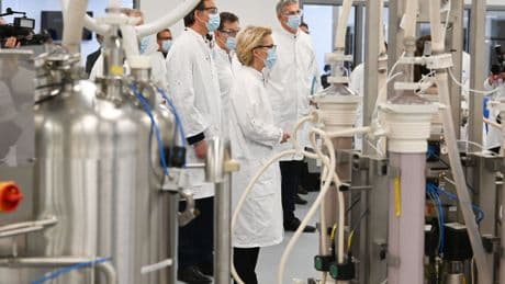 EU-hof doet uitspraak in Pfizergate: werkwijze en reputatie EU en Von der Leyen op het spel