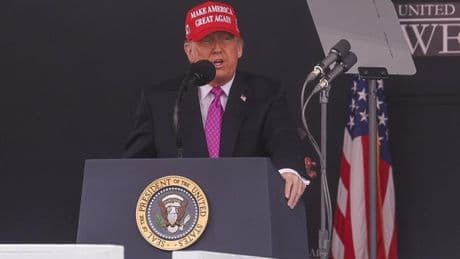 Trump ordena cancelar todos los fondos federales destinados a Harvard