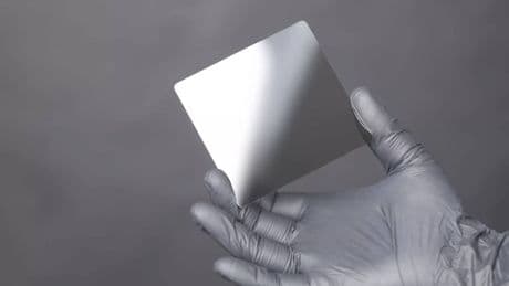 Ni nube ni SSD: la solución a tus problemas de almacenamiento es este invento indestructible