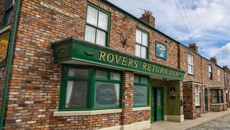 Coronation Street's next landlady 'revealed' as returning legend ahead of Jenny's exit